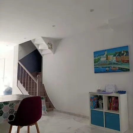 Maison Spacieuse Avec Cour Arriere *